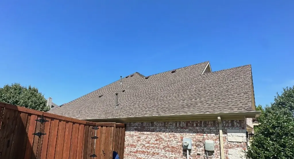 Completed roof replacement project in Fish Hawk